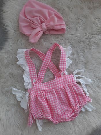 Ensemble bonnet + barboteuse 70cm