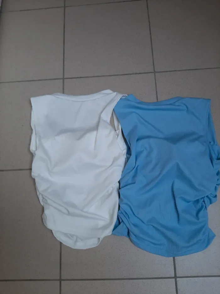 Deux t shirts débardeur  femme  taille M - photo numéro 6