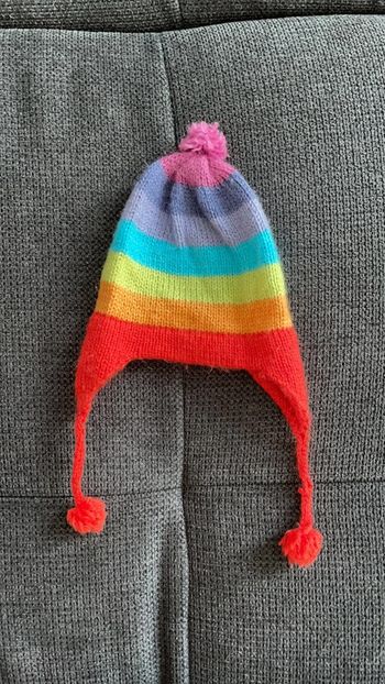 Bonnet arc-en-ciel