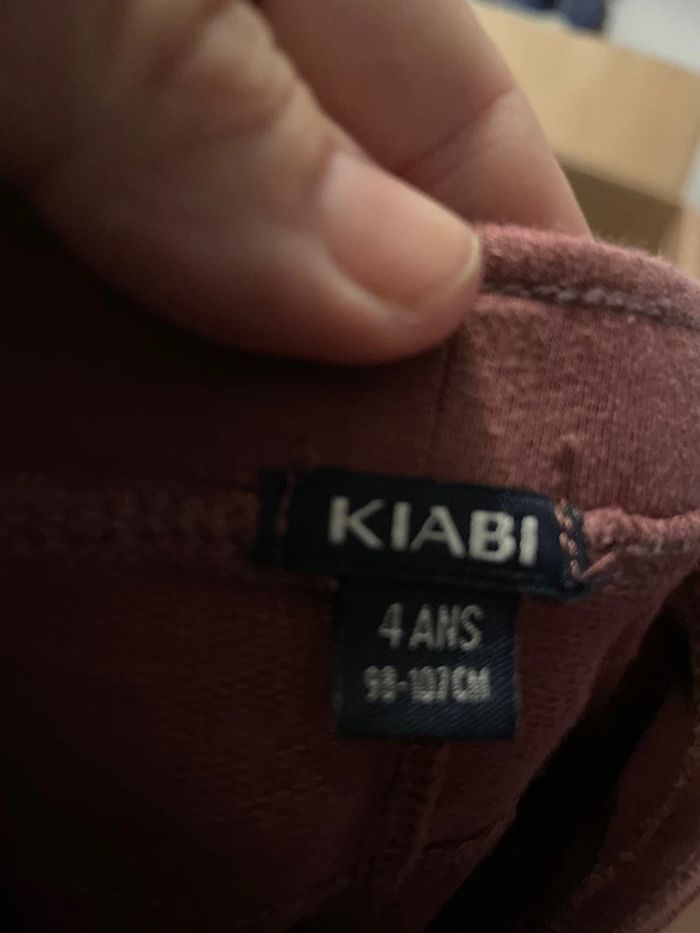 Legging sans marque bordeaux taille 4 ans / 104 cm - photo numéro 3