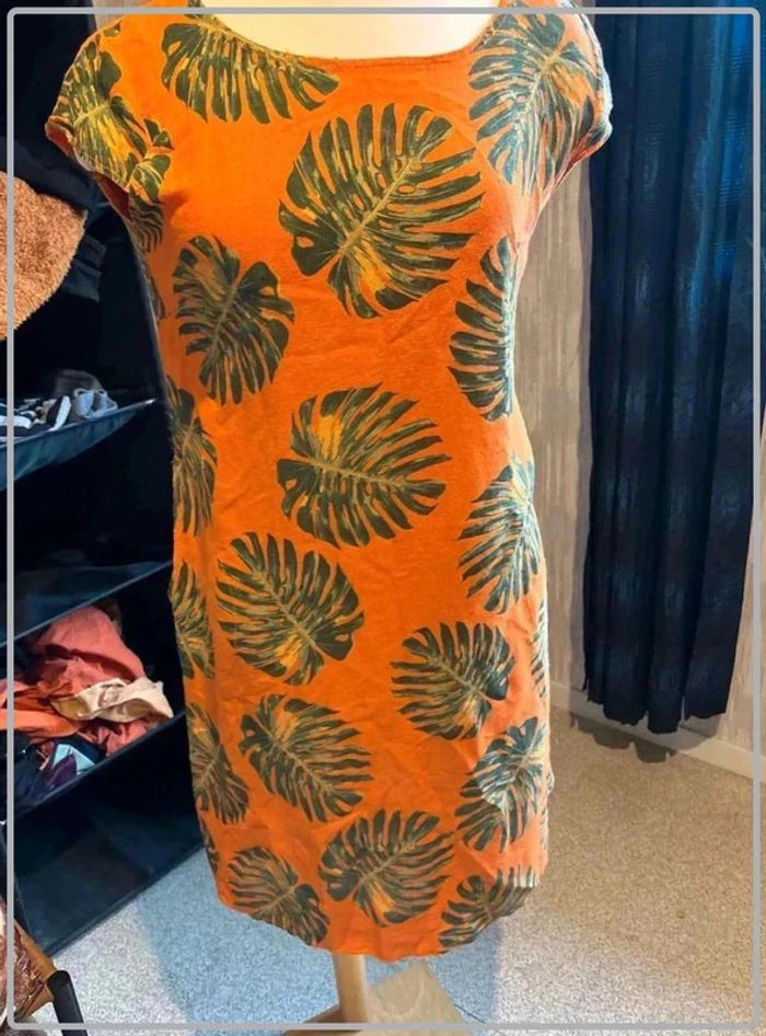 Robe  taille  38 - photo numéro 2