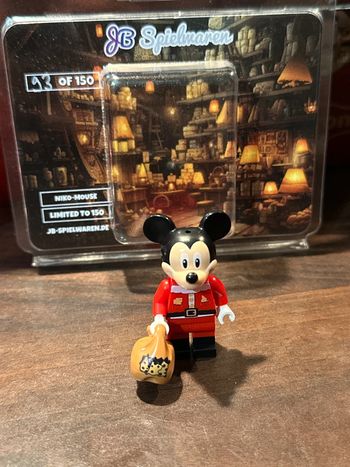 Figurine custom lego Mickey, JB Spielwaren. Figurine numérotée