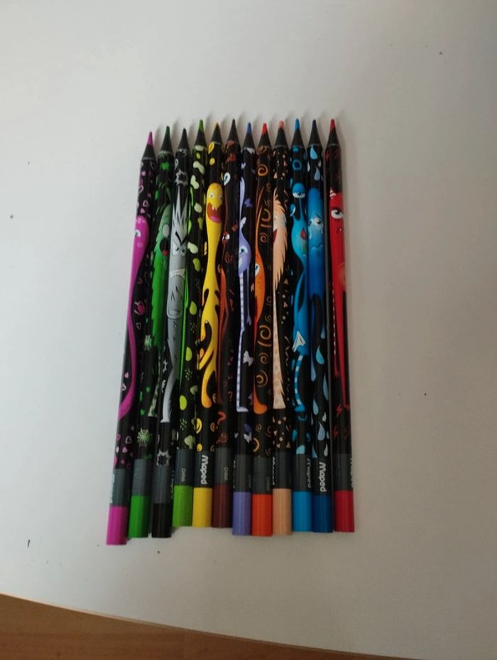 12 crayons de couleurs maped Pep's color monstres