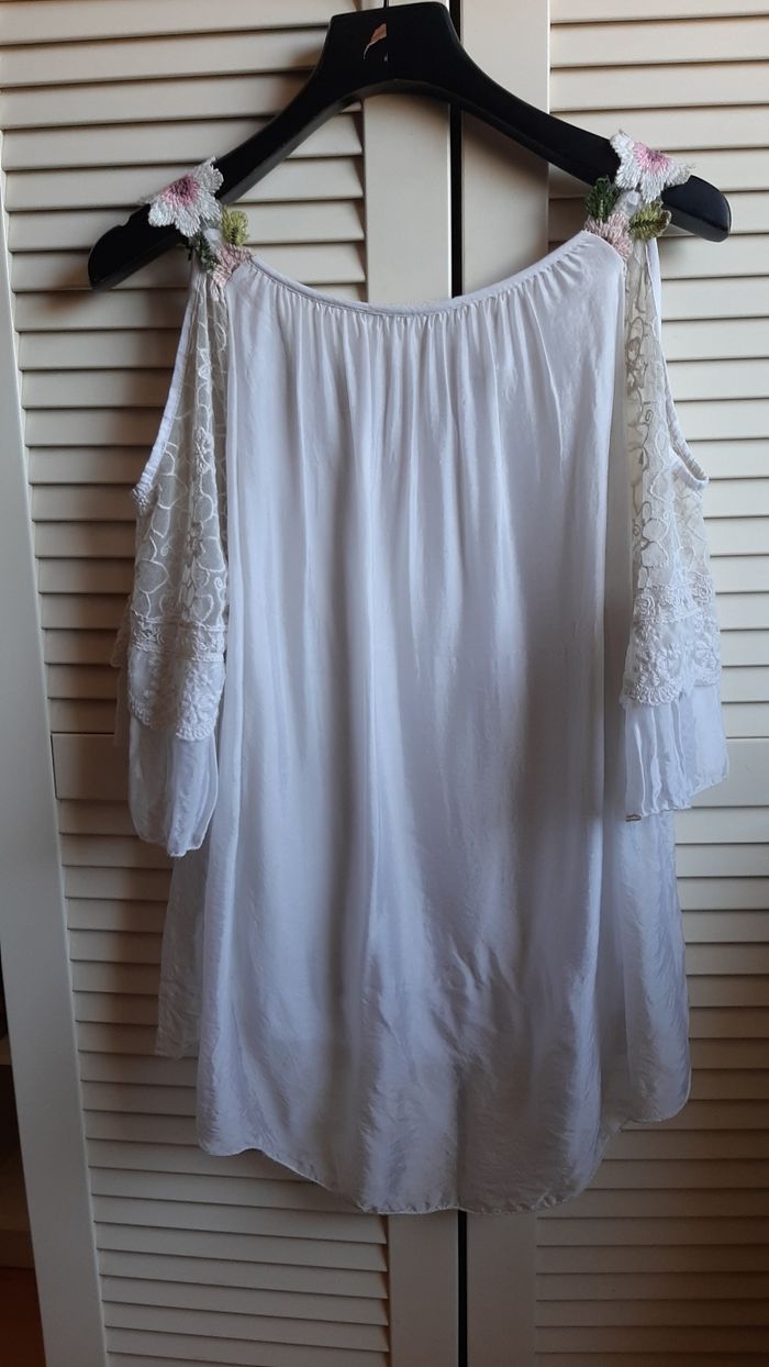 Chemisier viscose et dentelle avec fleurs