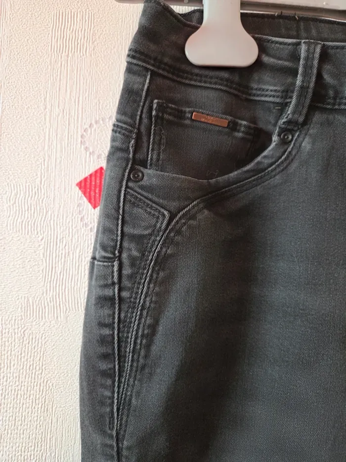 🤗 Sublime jean femme T.38/40 Only - photo numéro 2