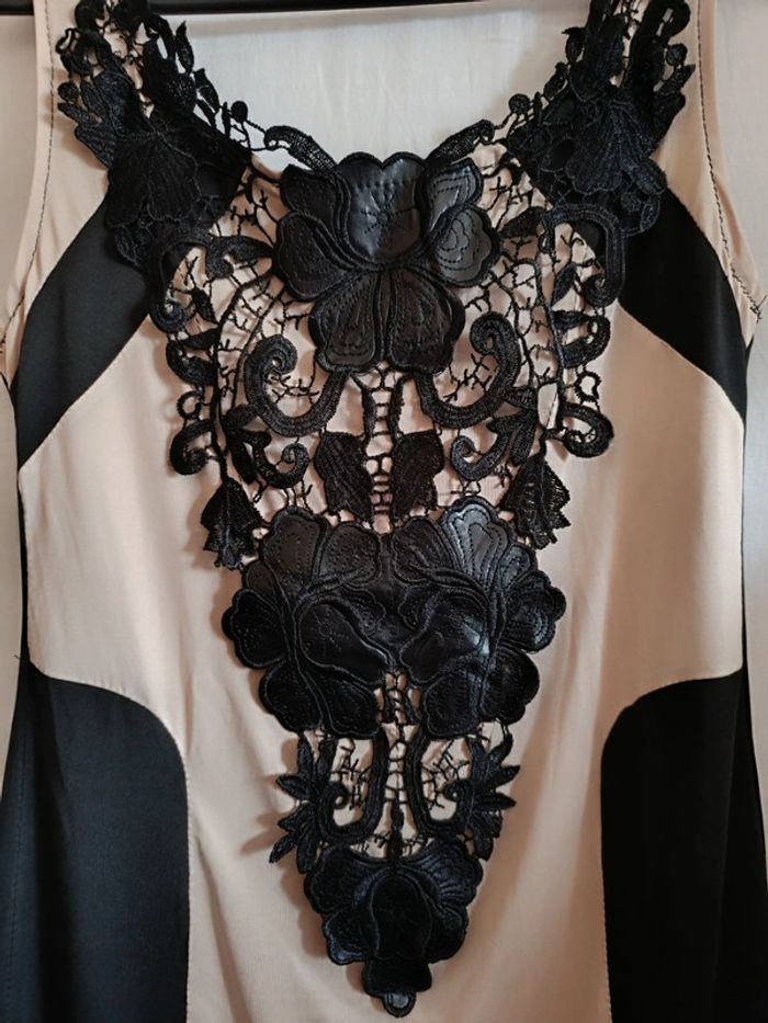 Robe sans manche à dentelle T. M - photo numéro 2