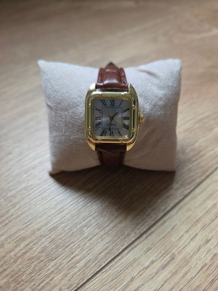 Montre femme vintage - photo numéro 1
