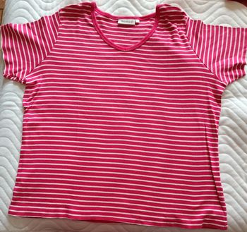 Joli tee-shirt rose avec rayures blanches, taille XL, Yessica