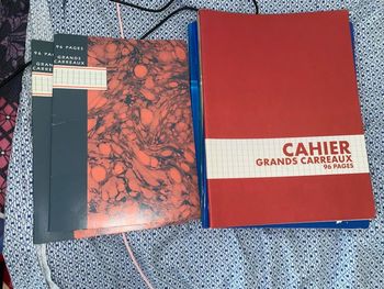 Lot de fournitures scolaires