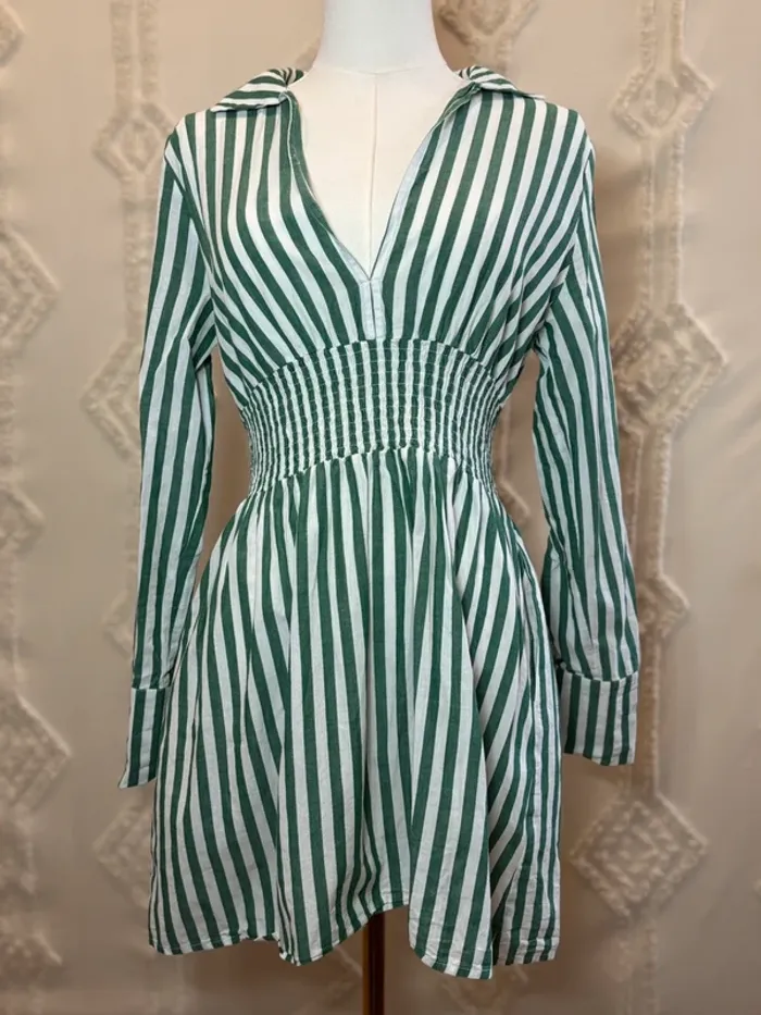 Robe chemise rayée verte Les canebiers – Taille 36, col V, effet cintré