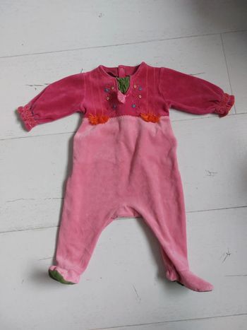 Pyjama rose en velours Catimini Taille 3 mois