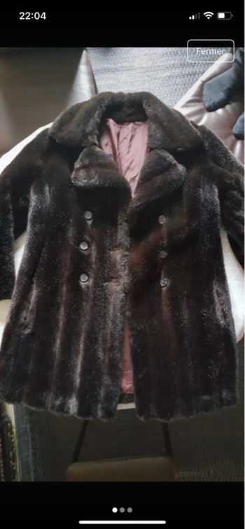 Manteau fausse fourrure