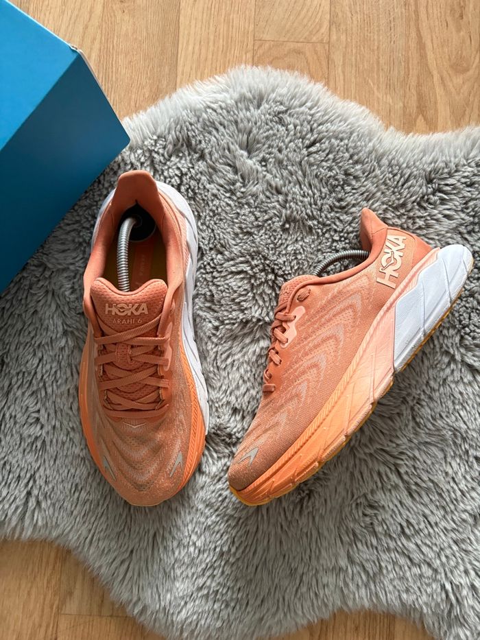 Baskets running hoka Arahi 6 corail taille | 40 - photo numéro 2