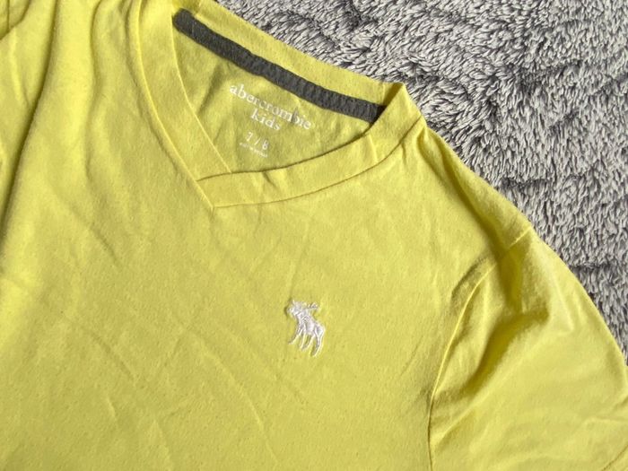 Teeshirt jaune Abercrombie - taille 7/8 ans - photo numéro 3