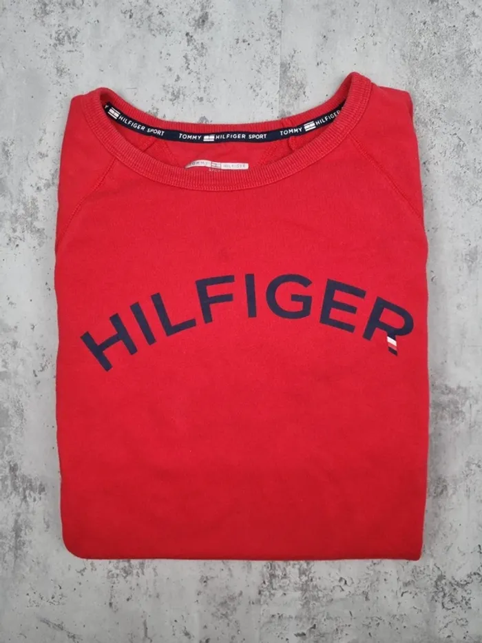 Sweat Tommy Hilfiger rouge – Taille L Femmes (mesures en photos) - photo numéro 2
