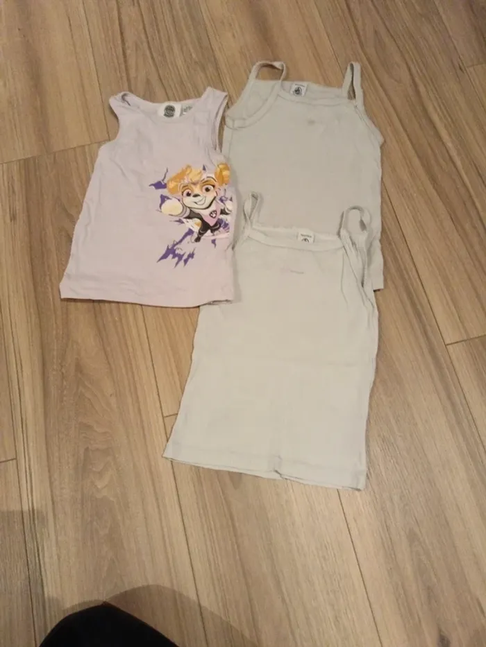 T-shirt 4 et 5 ans