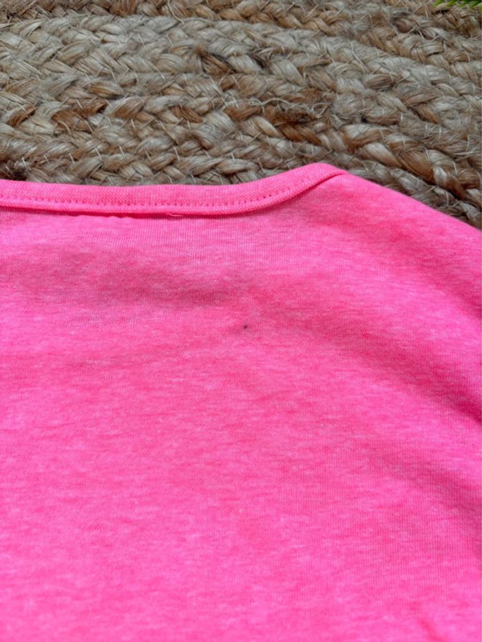 🌺T-shirt manche longue rose fluo avec logo mandala Taille 5-6ans/110-116cm🌺 - photo numéro 5