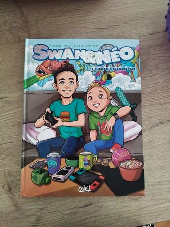 BD Swan et Néo 1