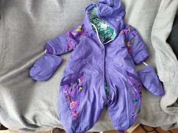 Combinaison violette bébé