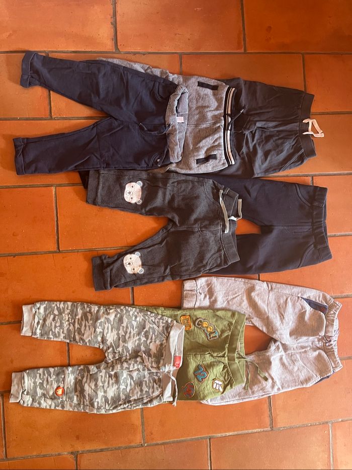 Lot vêtements garçon 2 ans - photo numéro 7