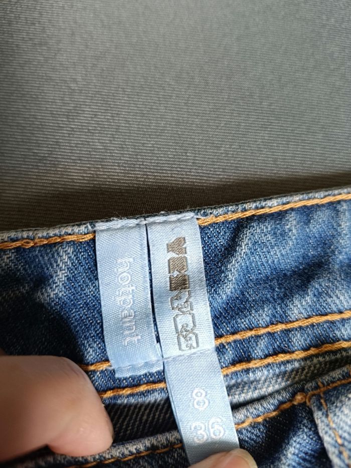 Short en jean dechiré 🌷 Taille 36 - photo numéro 4