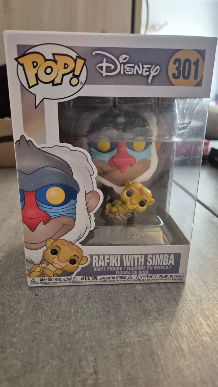 Pop Rafiki with Simba