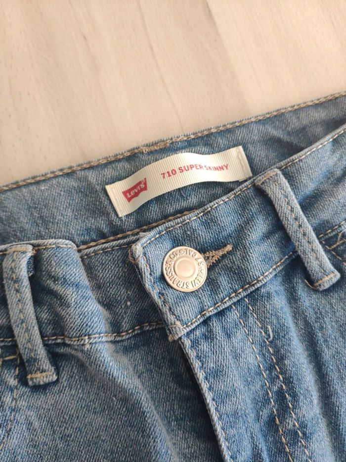 Jean Levi's 710 super skinny 12 ans fille ou garçon mixte comme neuf - photo numéro 4