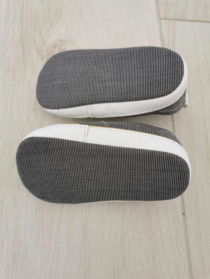 Chaussons bébé - photo numéro 3