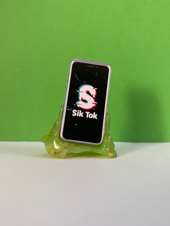 Zuru Mega Gross Minis - Sik Tok