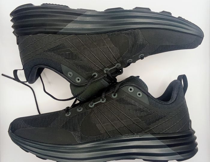 Nike lunar roam taille 43 - photo numéro 3