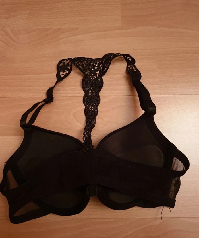 Soutien-gorge - photo numéro 2