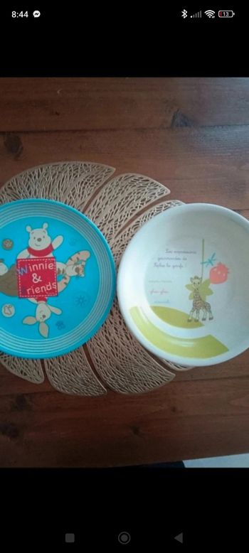 2 assiettes bébé