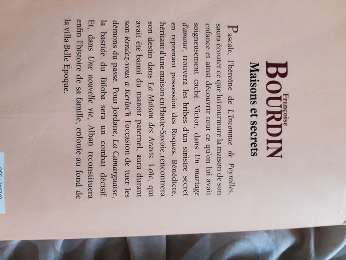 Livre Maisons et secrets - photo numéro 2