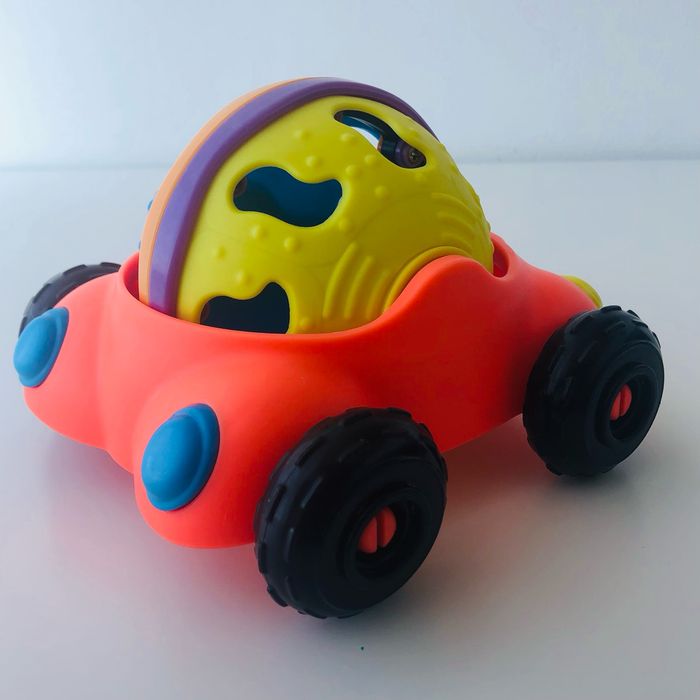 Voiture avec grelot Jouet 1er age - photo numéro 3