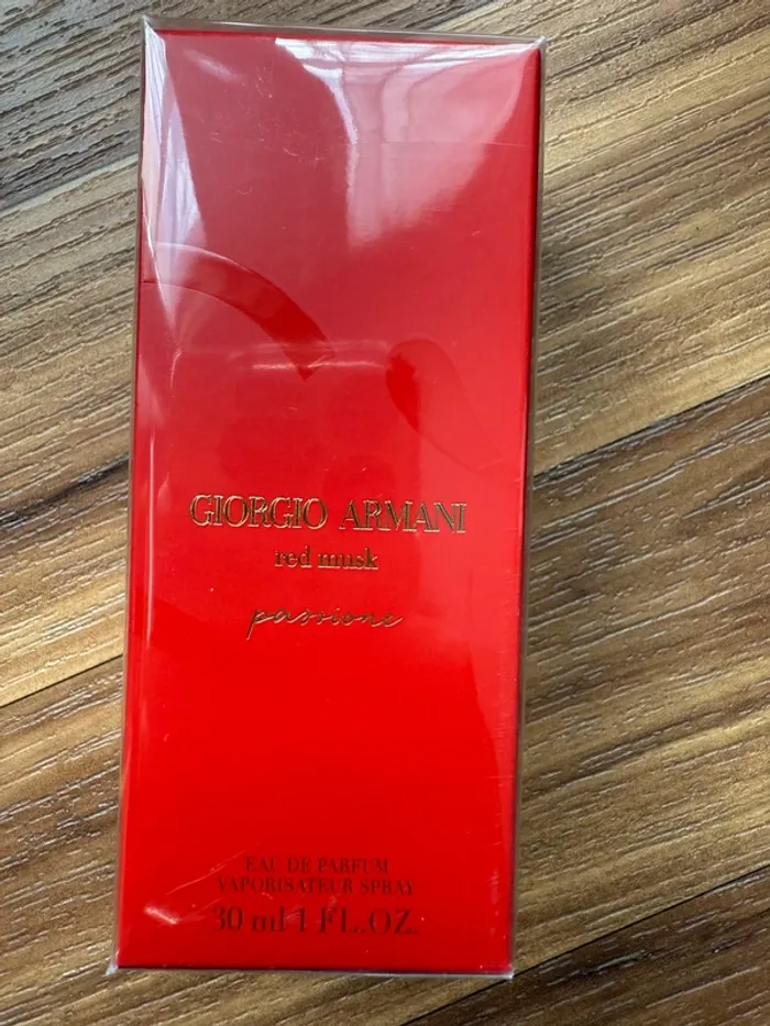 Giorgio armani red musk passione