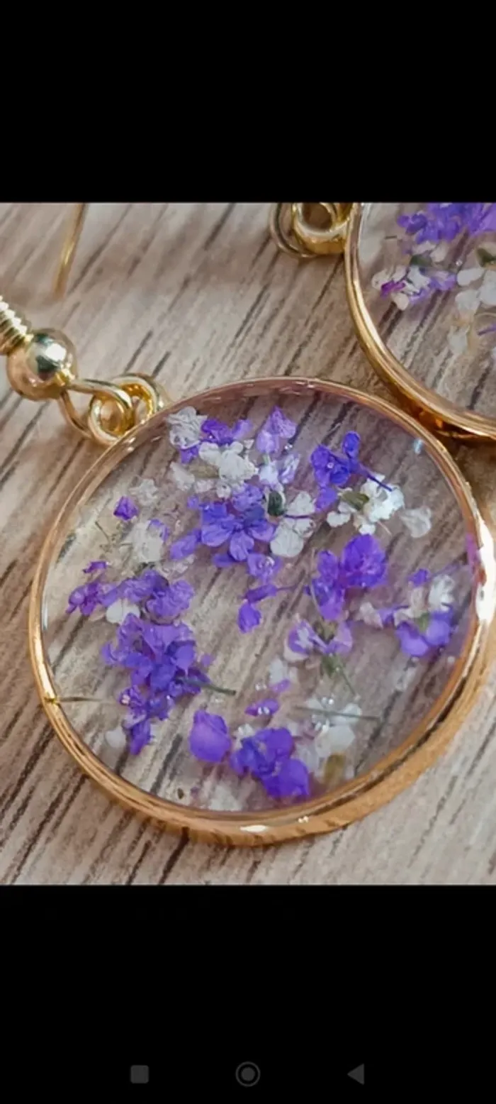 Boucles d'oreilles fleurs violettes - photo numéro 3
