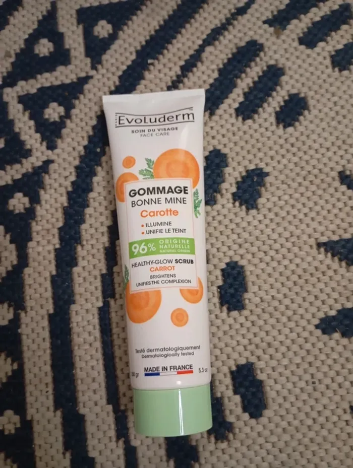 Gommage, visage, evoluderm neuf