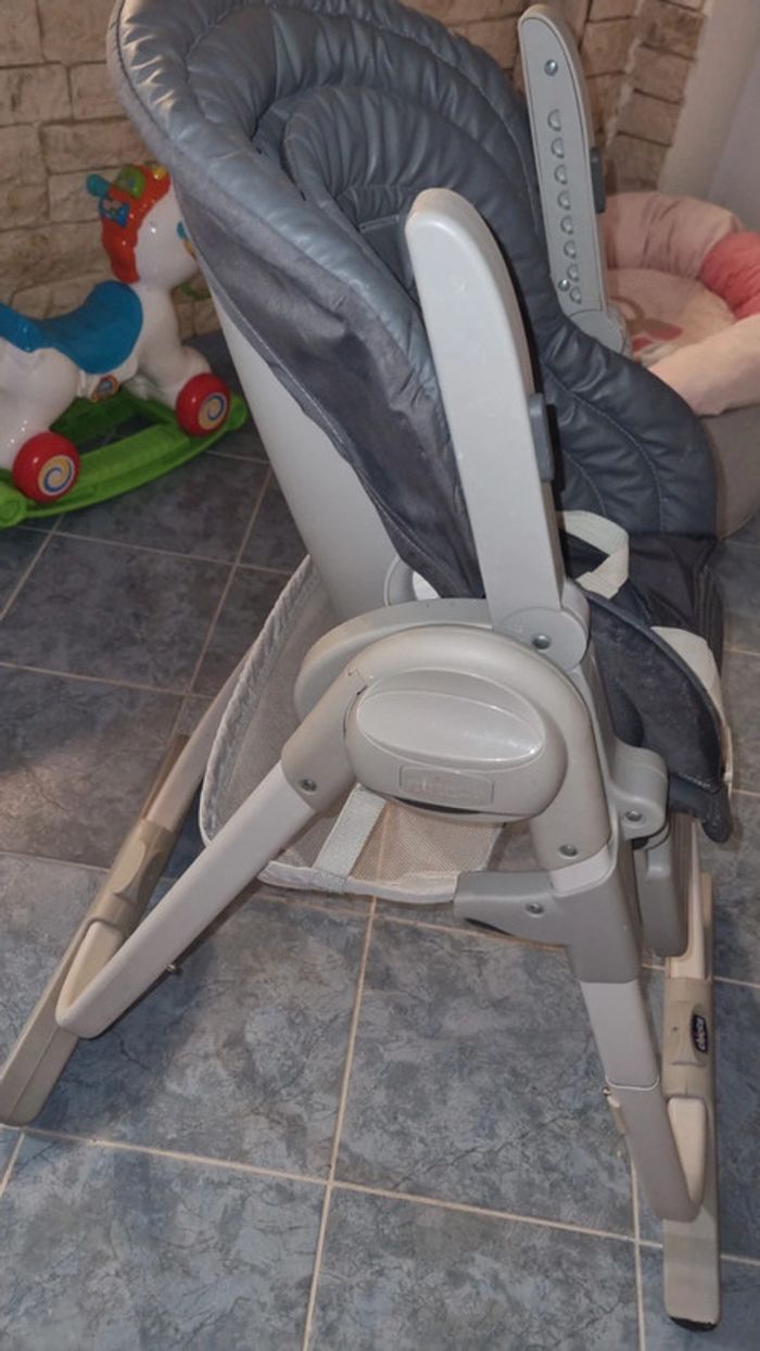 Chaise haute - photo numéro 3