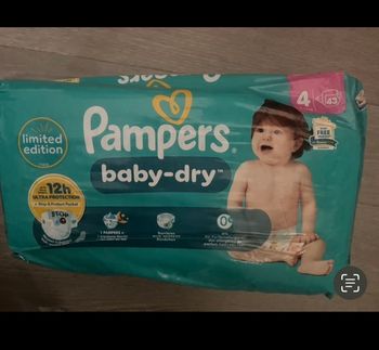Pampers taille 4