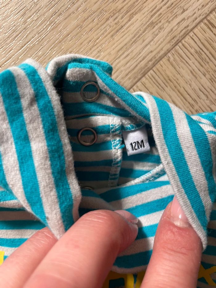 2 tee shirts manches longues - photo numéro 4