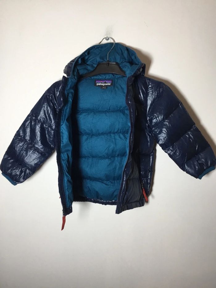 Doudoune à capuche pour enfant Patagonia bleu marine taille 2T (18/24 mois) 163 - photo numéro 2