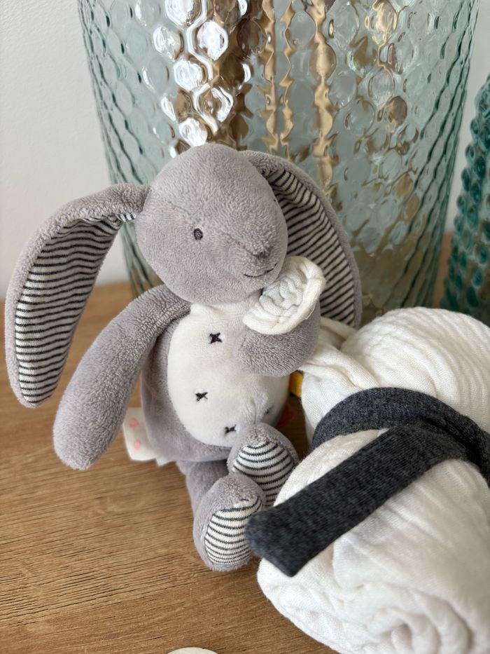 Doudou ma première couverture lapin gris lange - photo numéro 2