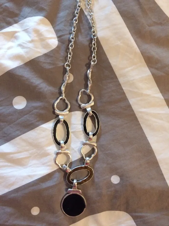 Collier fantaisie