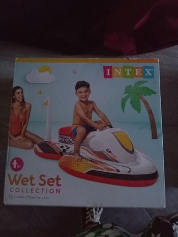 Jet ski gonflable