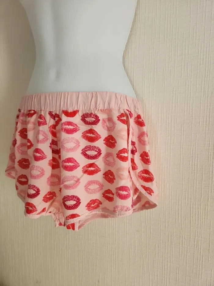 Short de pyjama Undiz taille S motif lèvres - photo numéro 2
