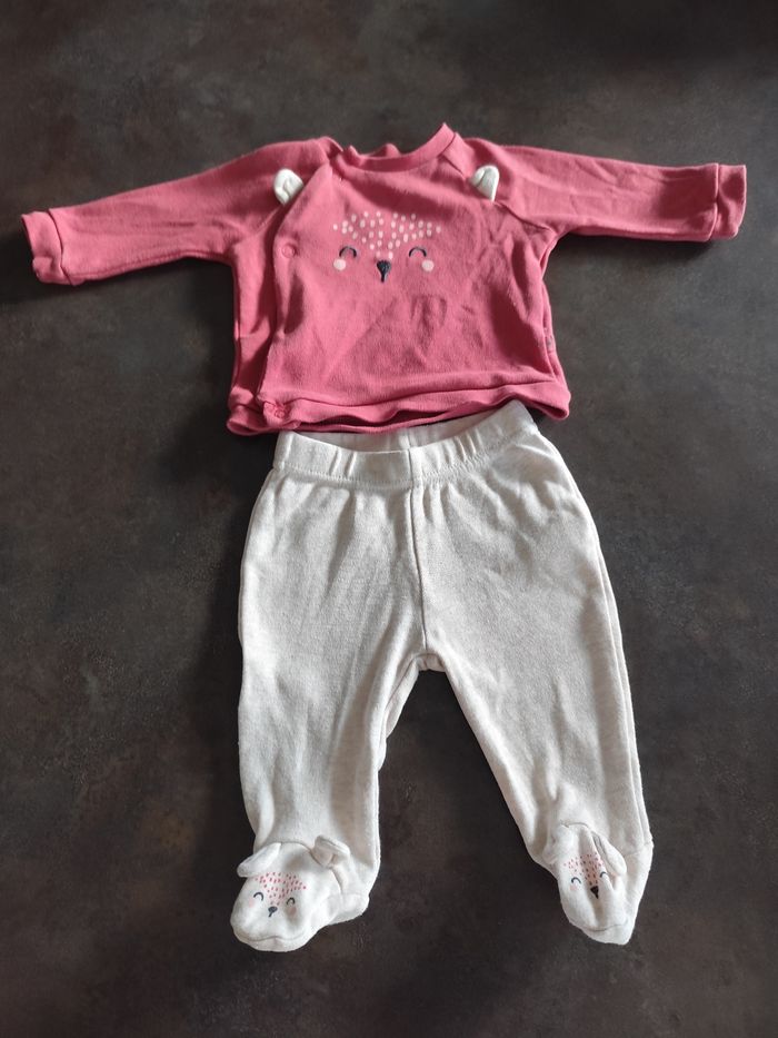 Lot vêtements fille 1 mois - photo numéro 3