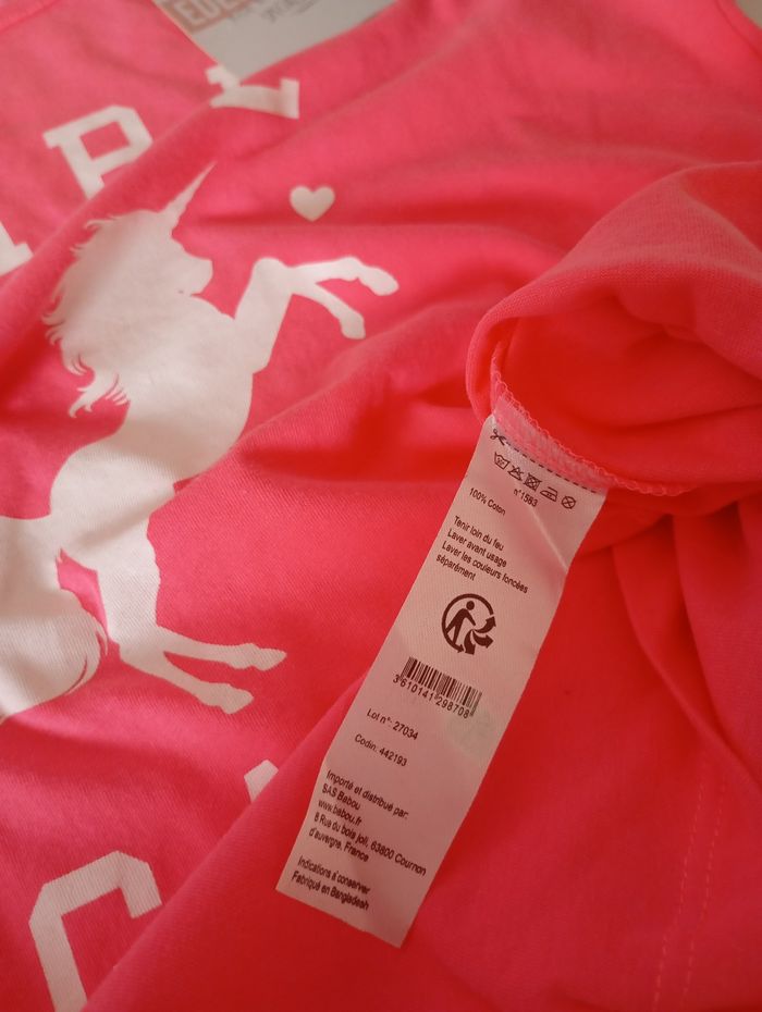 Tee-shirt manches courtes. 14 ans . Rose vif fluo. Motif licorne . Neuf - photo numéro 6