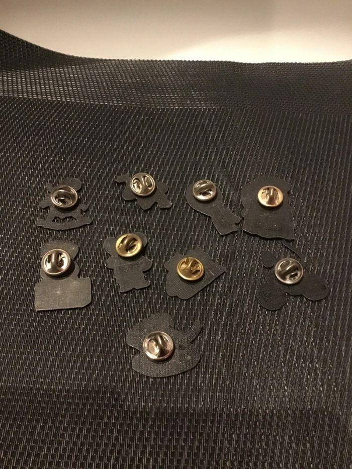 Lot 9 pin’s Babar l’éléphant vintage - photo numéro 2