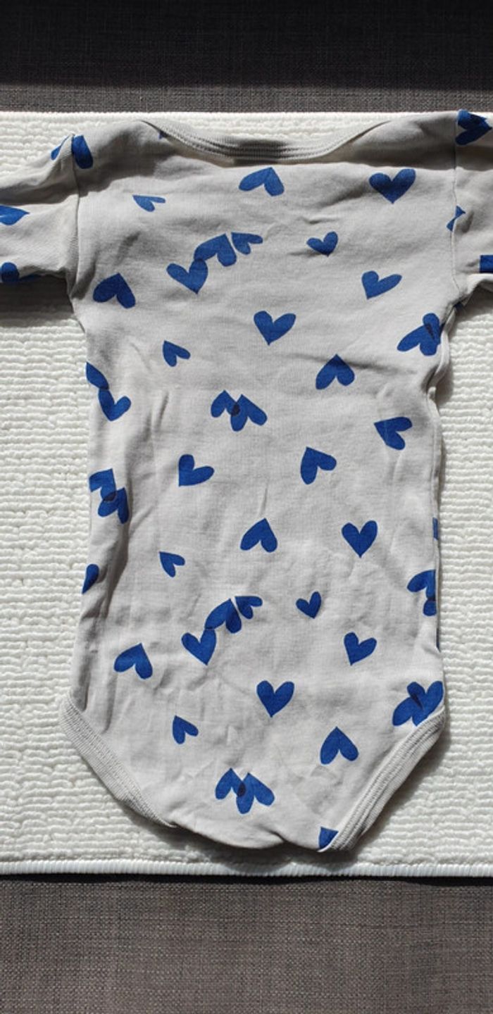 Lot bodys petit bateau 6 mois - photo numéro 9