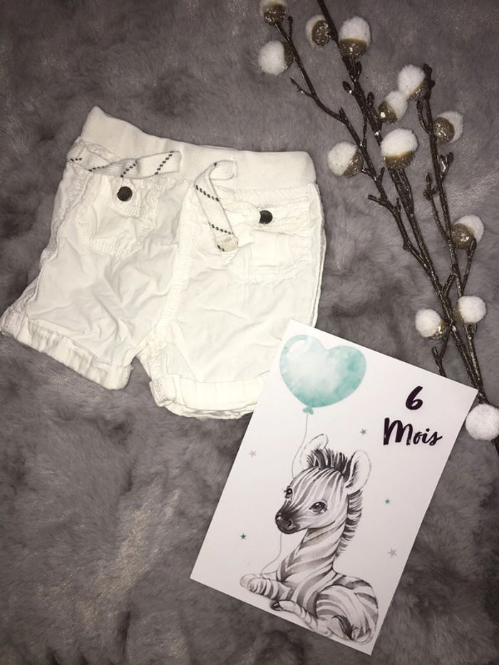 Lot pantalon et short blanc 6 mois - photo numéro 2